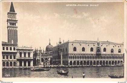 Italy Venezia Venice Palazzo Ducale RPPC postcard B789