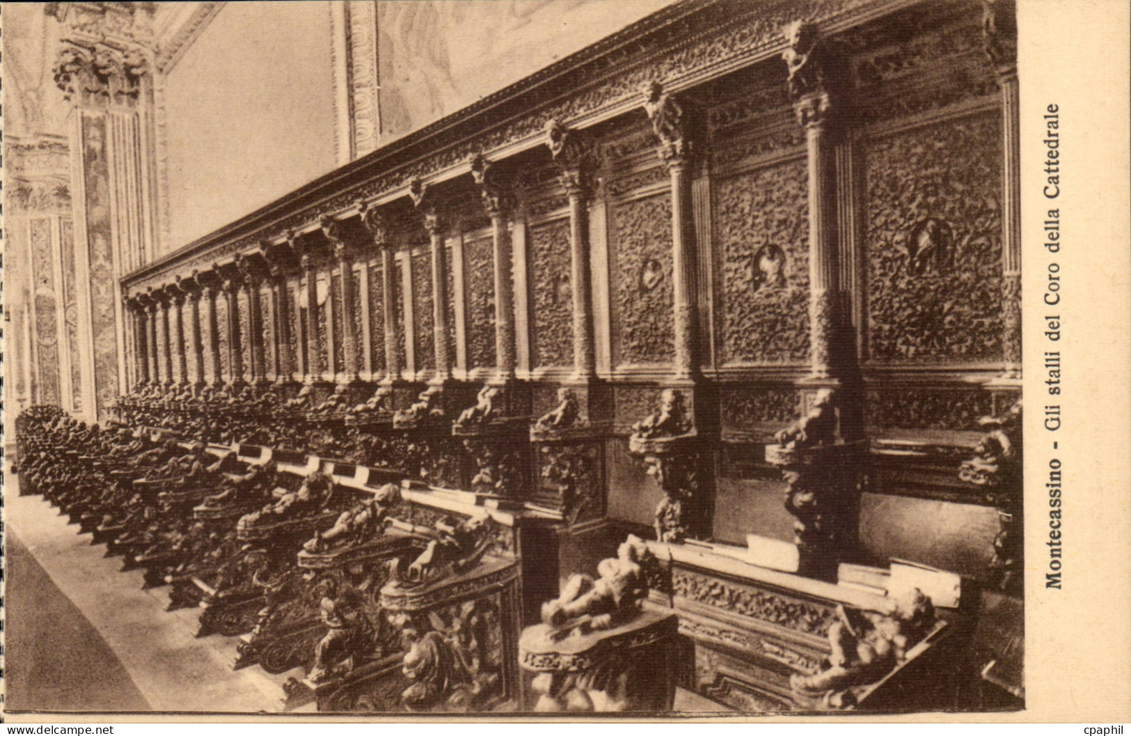 Italie Italia Badia di Montecassino CPA Gli stalli del coro della cattedrale