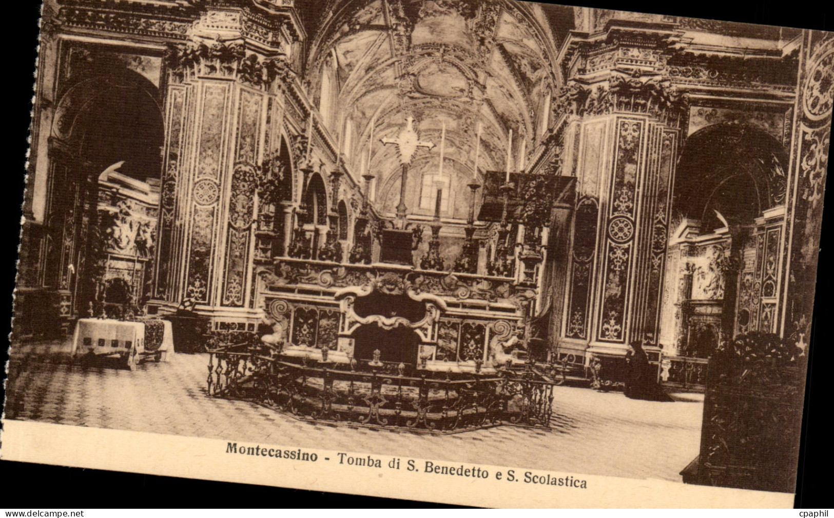 Italie Italia CPA Montecassino Tomba di S Benedetto e S Scolastica