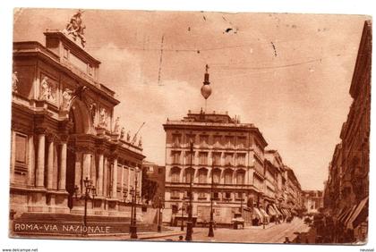 tarjeta postal circulada de 1921. Roma via nazionale.