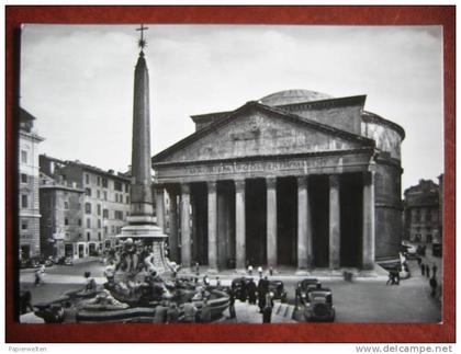 Roma - Il Pantheon / Taxi