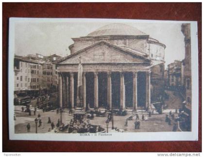 Roma - Il Pantheon / tram