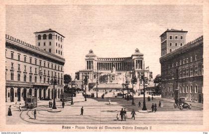 Roma - Piazza Venezia col Monumento Vittorio Emanuele II