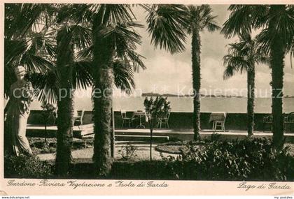 Gardone Riviera di Garda IT Riviera Vegetazione e Isola di Garda