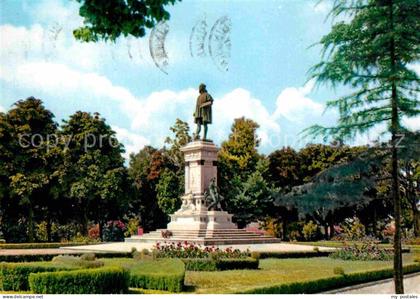 Urbino Raphaels Denkmal