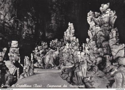 CASTELLANA:  Grotte  "Cavernone dei Monumenti"
