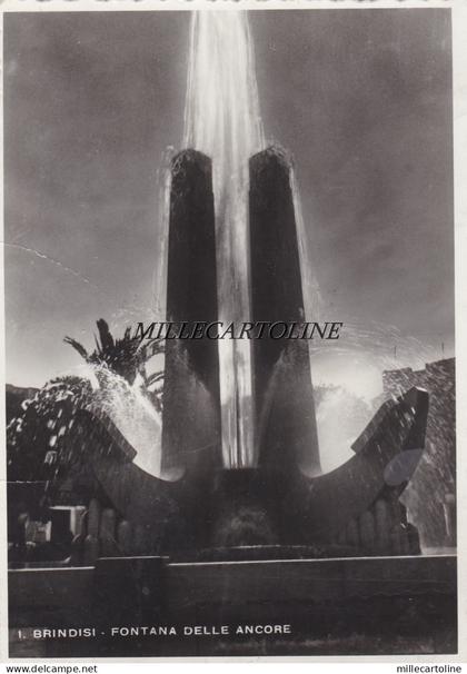 BRINDISI:  Fontana delle ancore     1942