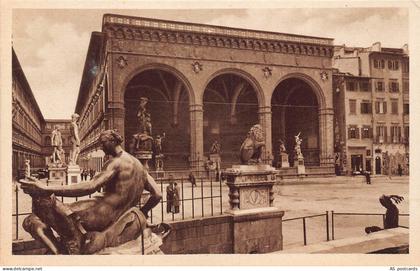 Italy Firenze Florence Loggia dei Lanzi vintage postcard B811