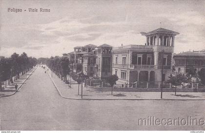 * FOLIGNO - Viale Roma, Villini