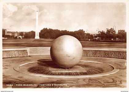 B026 Italy Rome Rome Foro Mussolini Fontana e Monolite Fountain RPPC postcard