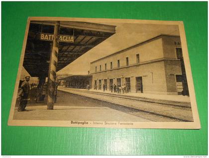 Cartolina Battipaglia - Interno Stazione Ferroviaria 1953