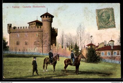 Cartolina Torino, Castello Medioevale con persone a cavallo