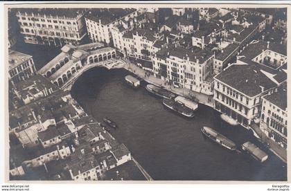 Venice, Rialto Bridge from Air old postcard unused b170815