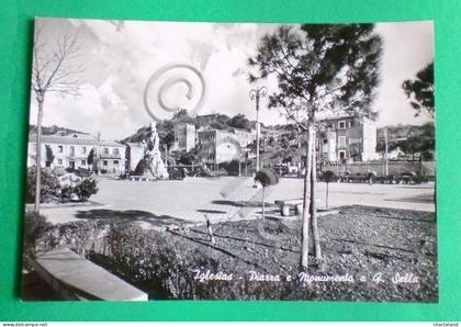 Cartolina Carbonia Iglesias - Iglesias - Piazza e Monumento a Q. Sella