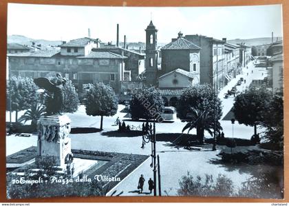 Cartolina Empoli - Piazza della Vittoria - 1950 ca.