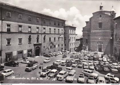 MACERATA - Piazza della Libertà