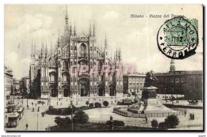 CPA Italie Italie Milana Piazza del Duomo