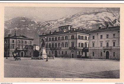 SONDRIO: Piazza Vittorio Emanuele