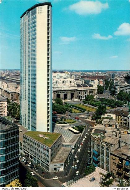 Milano Mailand IT Grattacielo Pirelli e Stazione Centrale
