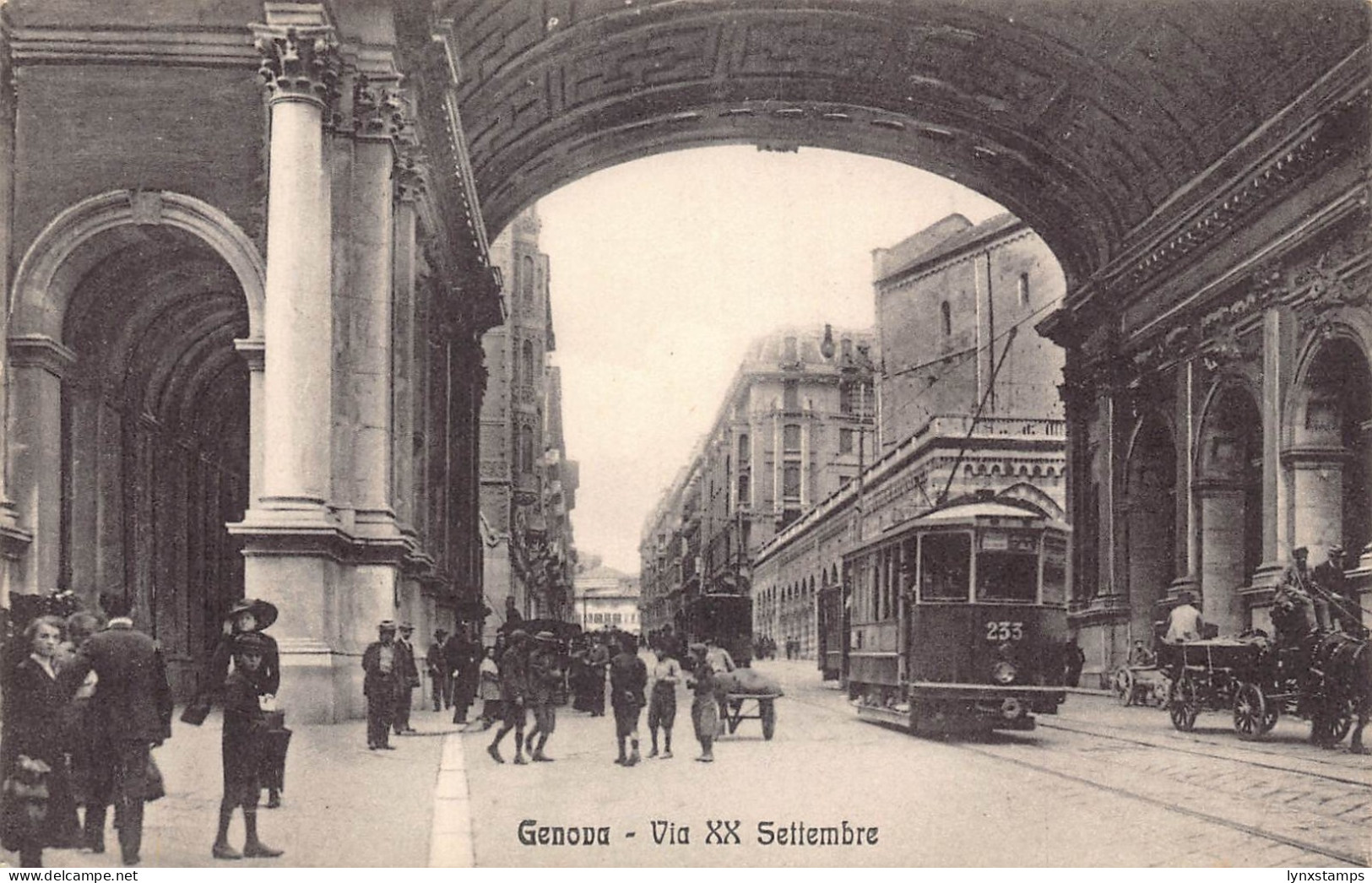 Italy Genoa Genova Via XX Settembre Tram vintage postcard