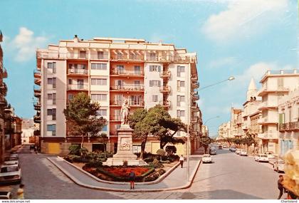 Cartolina - Molfetta - Monumento a Garibaldi - 1969