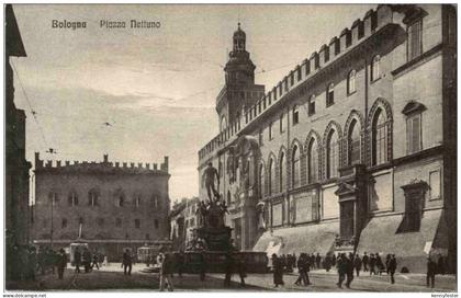 Bologna - Piazza Nettuno