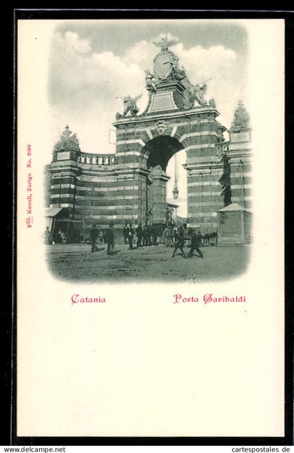 Cartolina Catania, Porta Garibaldi con persone e carrozze