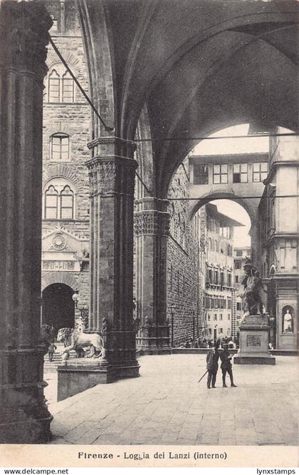 B147 Italy Firenze Florence Loggia dei Lanzi postcard