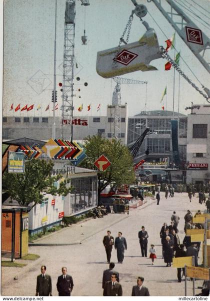 #MILANO-FIERA 1958 MOSTRE SUL VIALE DEL LAVORO
