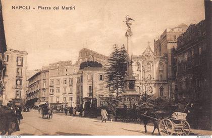 B660 Italy Napoli Naples Piazza dei Martiri vintage postcard