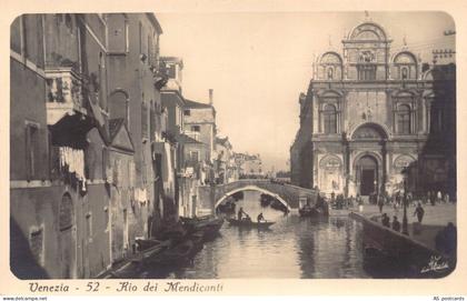 Italy Venezia Venice Rio dei Mendicanti RPPC postcard B789