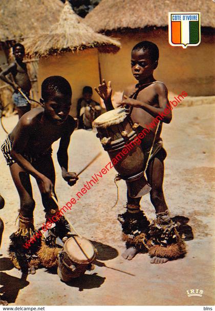 Jeunes musiciens Baoulé - Côte d'Ivoire Ivory Coast