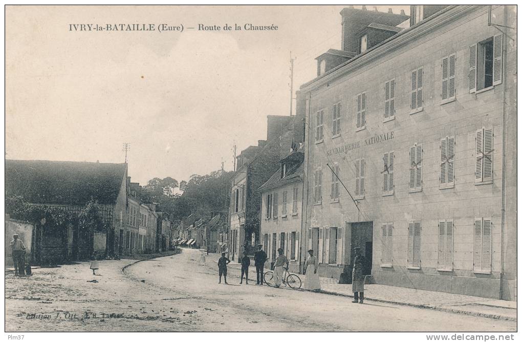 IVRY LA BATAILLE - La Gendarmerie