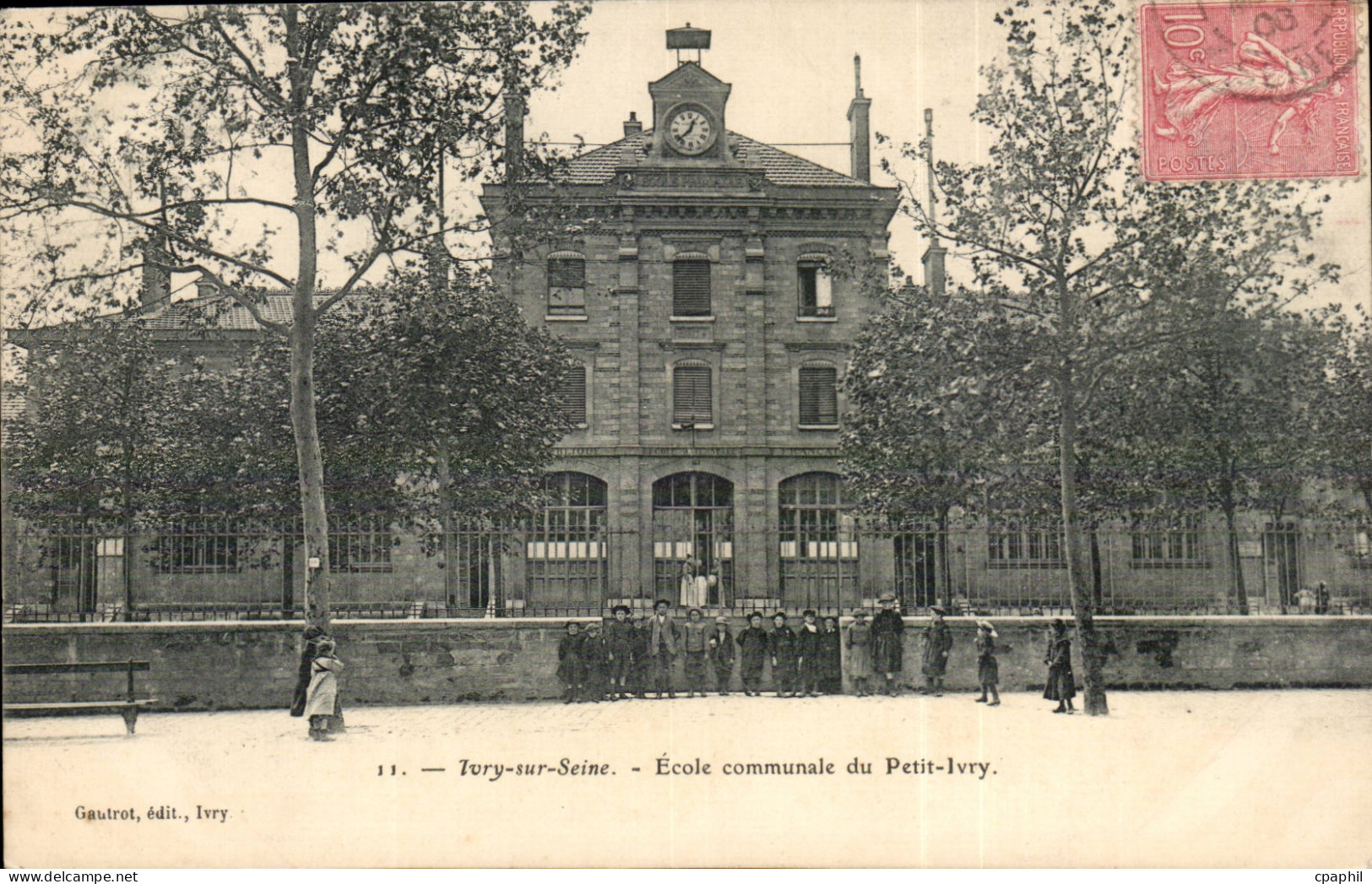 Ivry sur Seine CPA Ecole communale du Petit Ivry