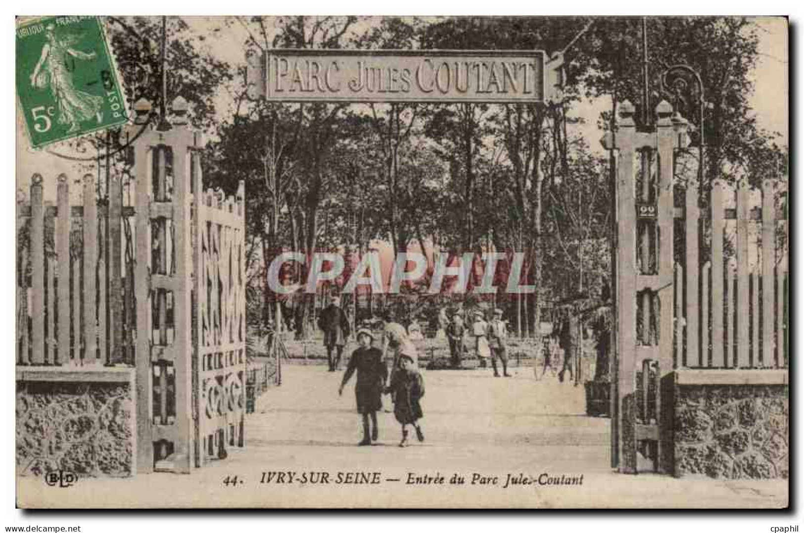 Ivry sur SEine CPA Entree du parc Jules Coutant