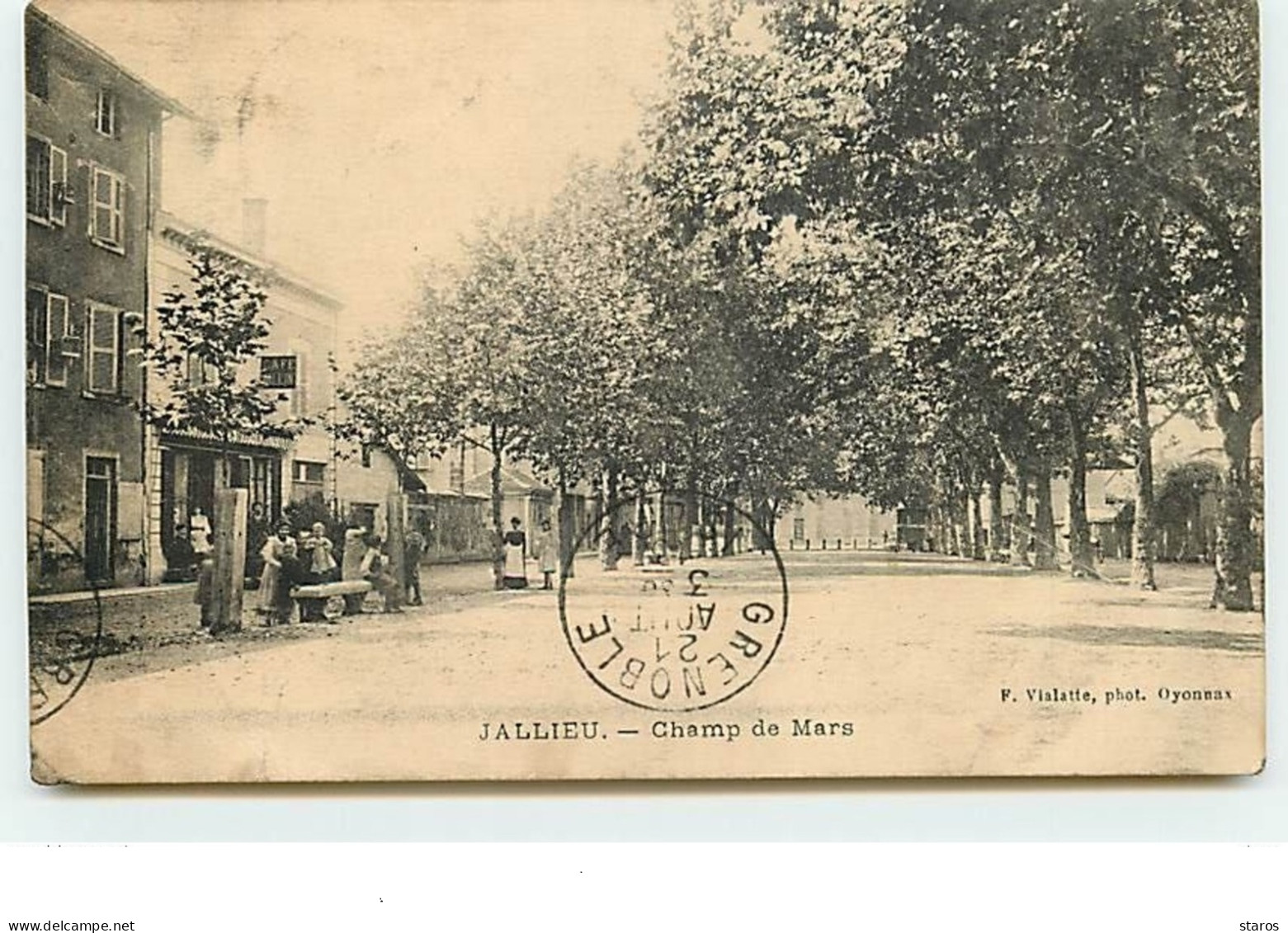JALLIEU - Champ de Mars