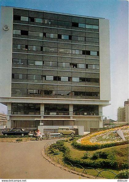 Japon - Kobe - Kobe City Hall and flower clock - Automobiles - Horloge florale - Fleurs - Carte Neuve - Nippon - CPM - V