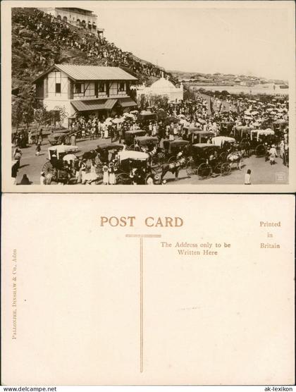 Postcard Aden Jemen عدن Menschenauflauf, Kutschen im Hafen 1926