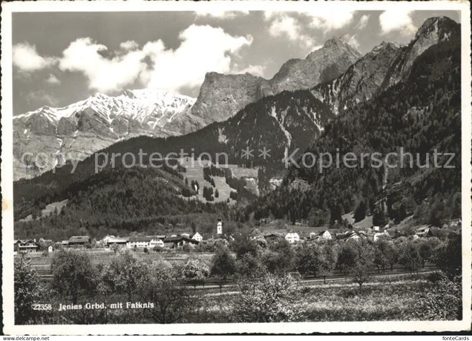 Jenins Gesamtansicht mit Falknis Raetikon