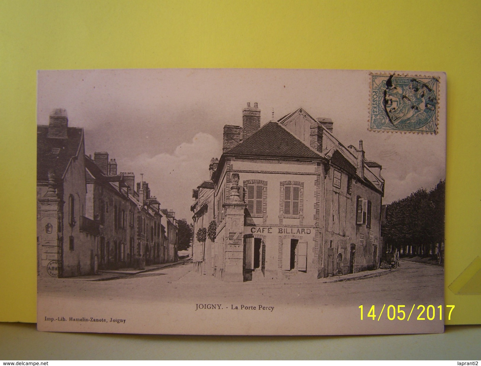 JOIGNY (YONNE) LES COMMERCES. LA PORTE PERCY.