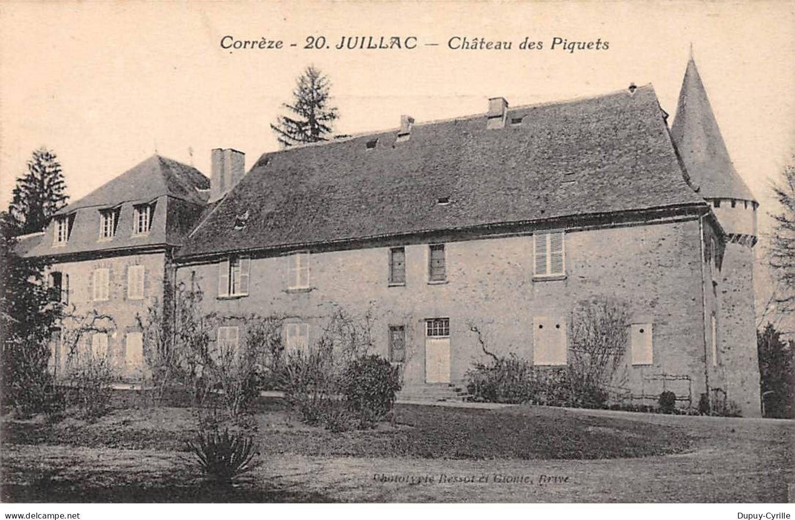 JUILLAC - Château des Piquets - très bon état