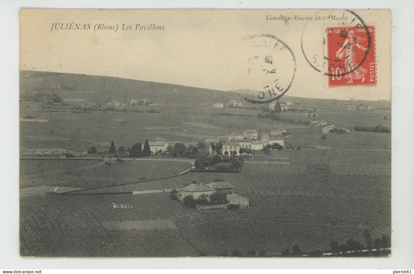 JULIENAS - Les Pavillons