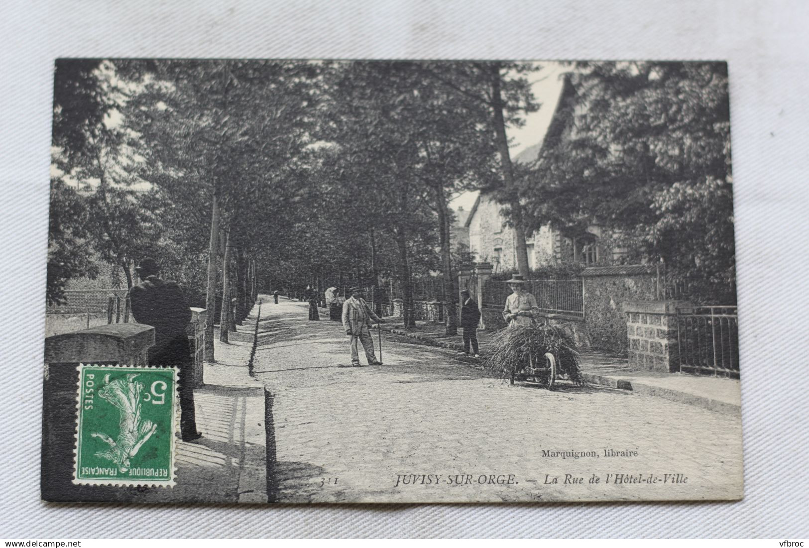 Juvisy sur Orge, la rue de l'hôtel de ville, Essonne 91