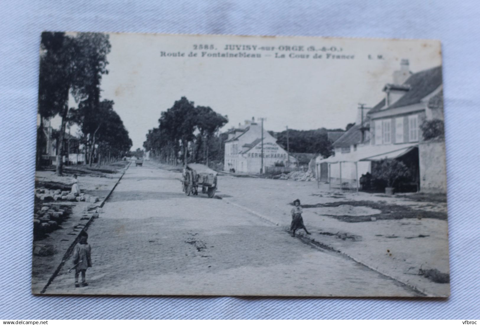 Juvisy sur Orge, route de Fontainebleau, la cour de France, Essonne 91