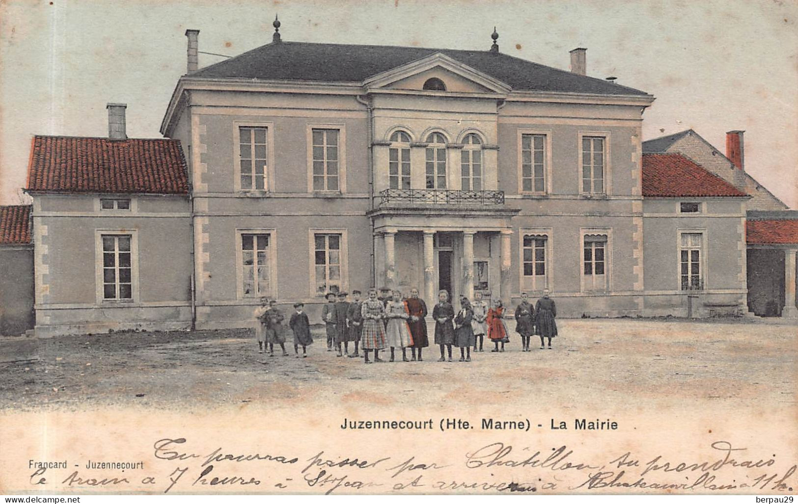JUZENNECOURT - La mairie , animée