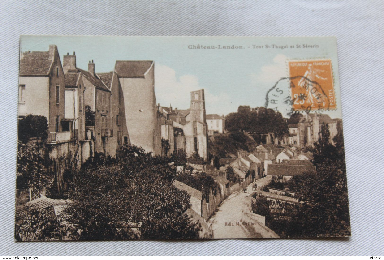 K800, Château Landon, tour saint Thugal et saint Séverin, Seine et Marne 77