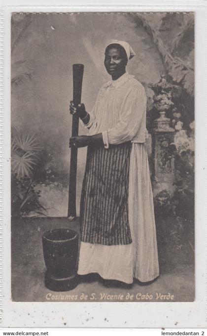 Costumes de S. Vicente de Cabo Verde. *