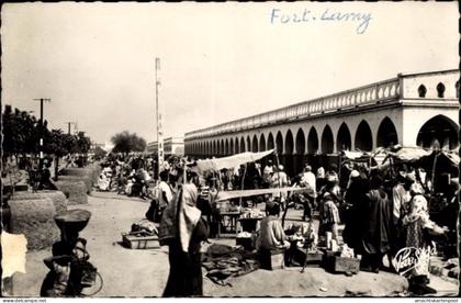 CPA N Djamena Fort Lamy Tschad, Markthalle, Marktstände