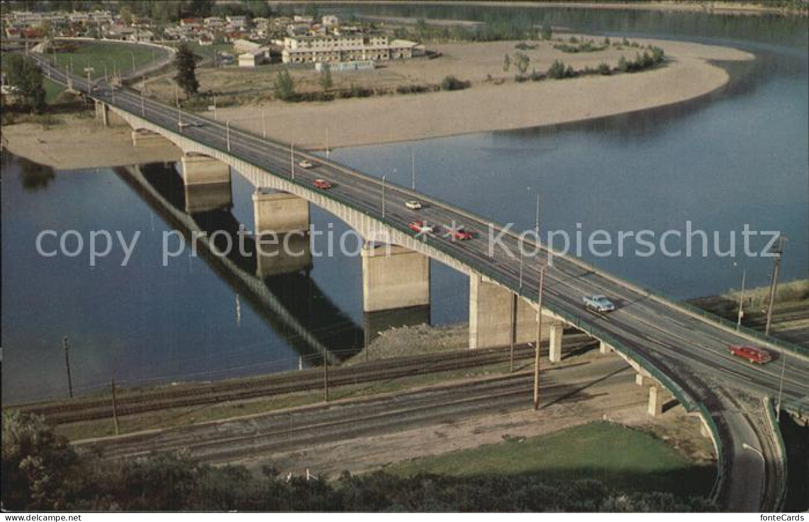 Kamloops Overlander Bridge Thompson River Fliegeraufnahme