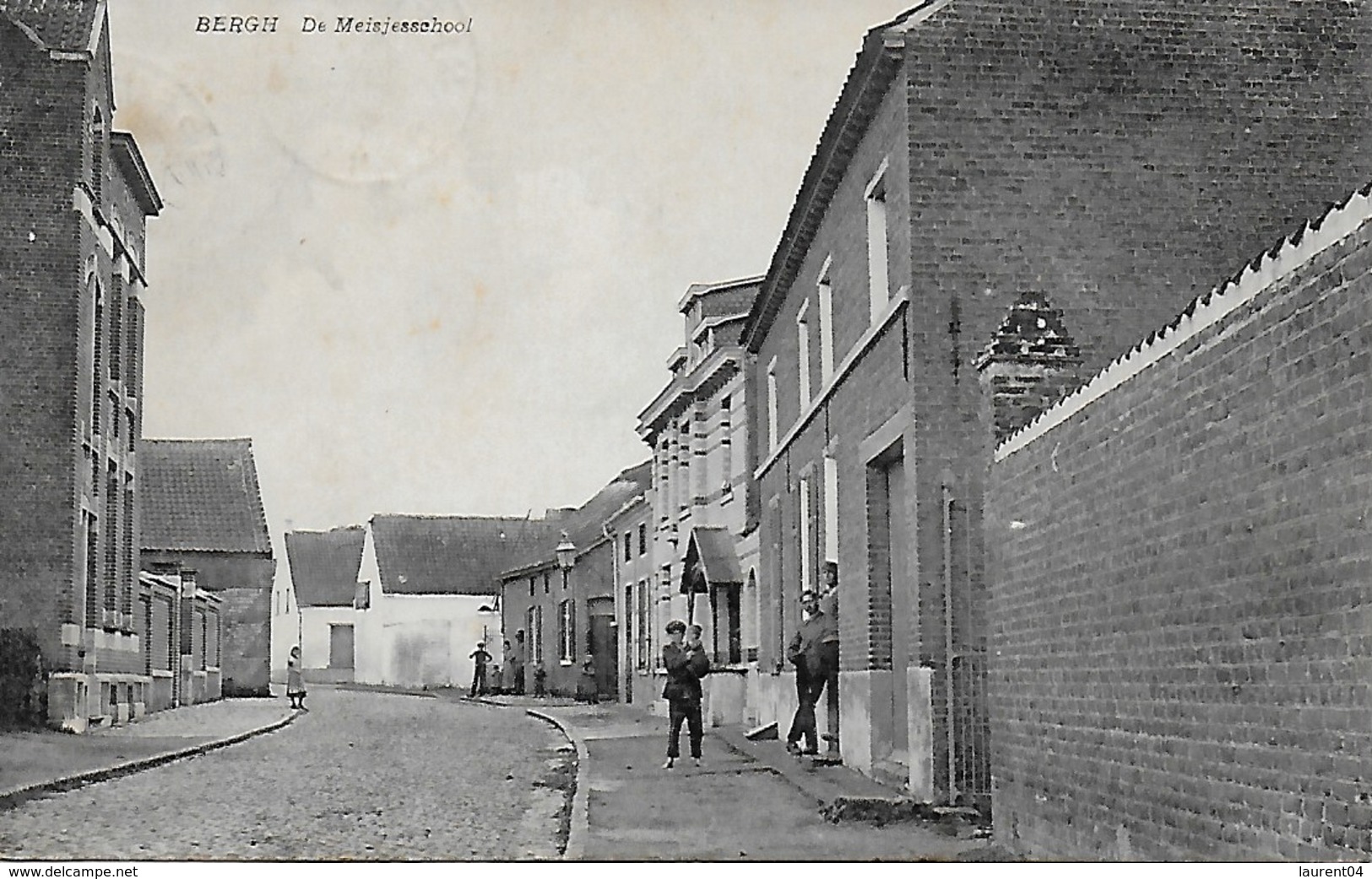 KAMPENHOUT.  BERGH.  DE MEISJESCHOOL. ANIMATION.